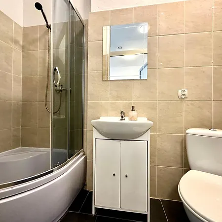 2026 W Centrum & Free Parking アパート *