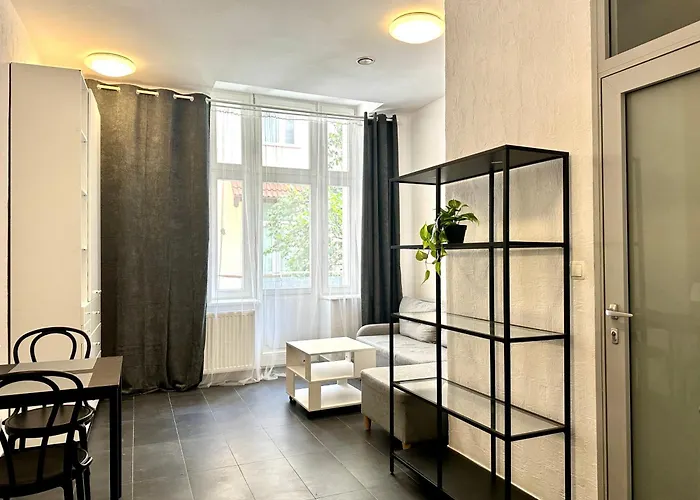 2026 W Centrum & Free Parking * Zoppot