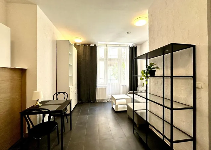 2026 W Centrum & Free Parking Zoppot