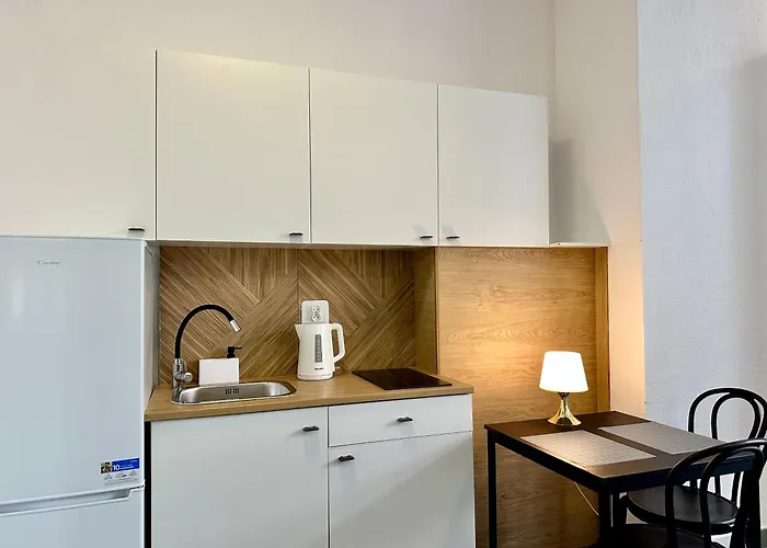 2026 W Centrum & Free Parking Apartment